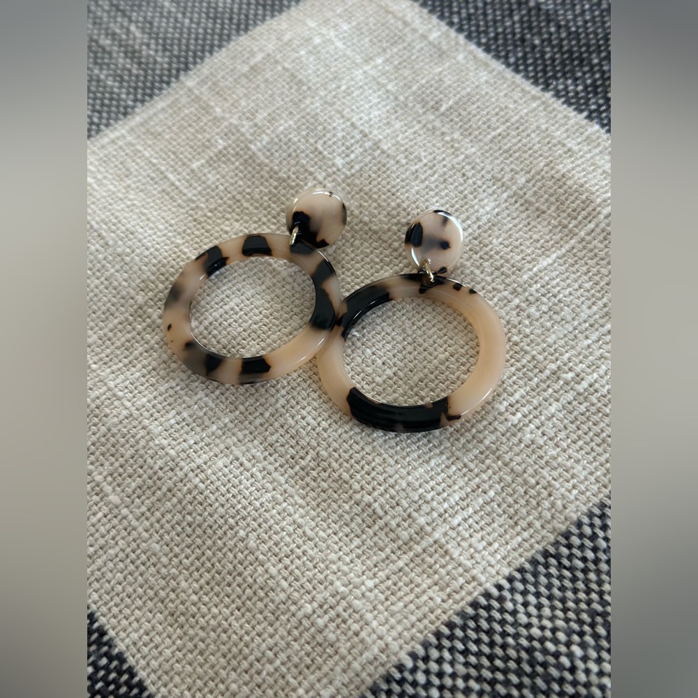 Tortoise Shell Print Earrings